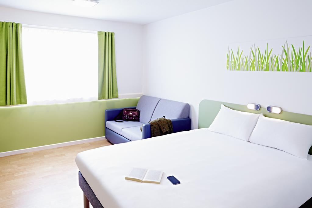 Ibis Budget Knutsford Quarto foto