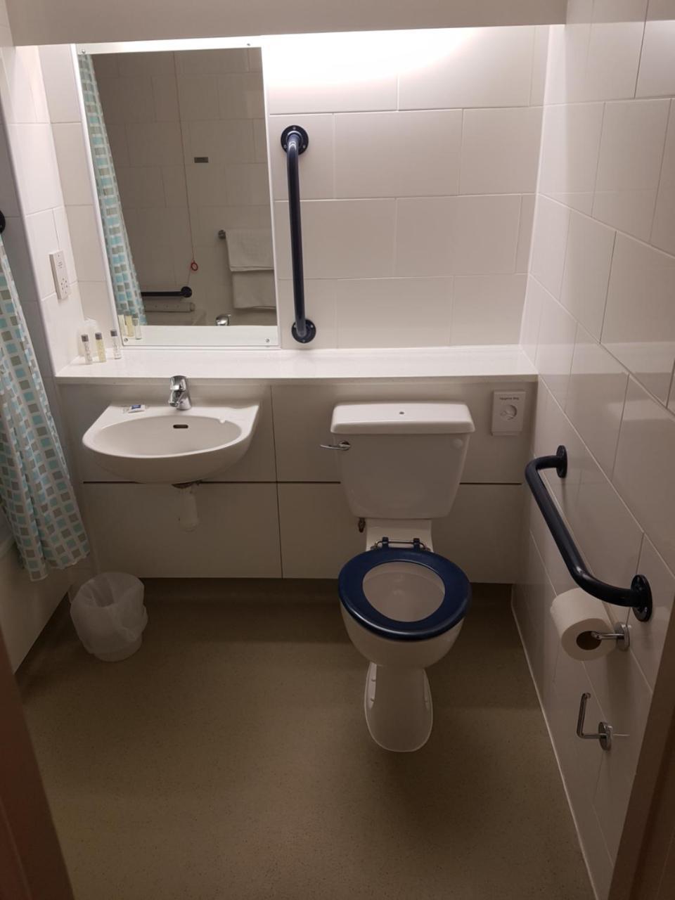 Ibis Budget Knutsford Exterior foto